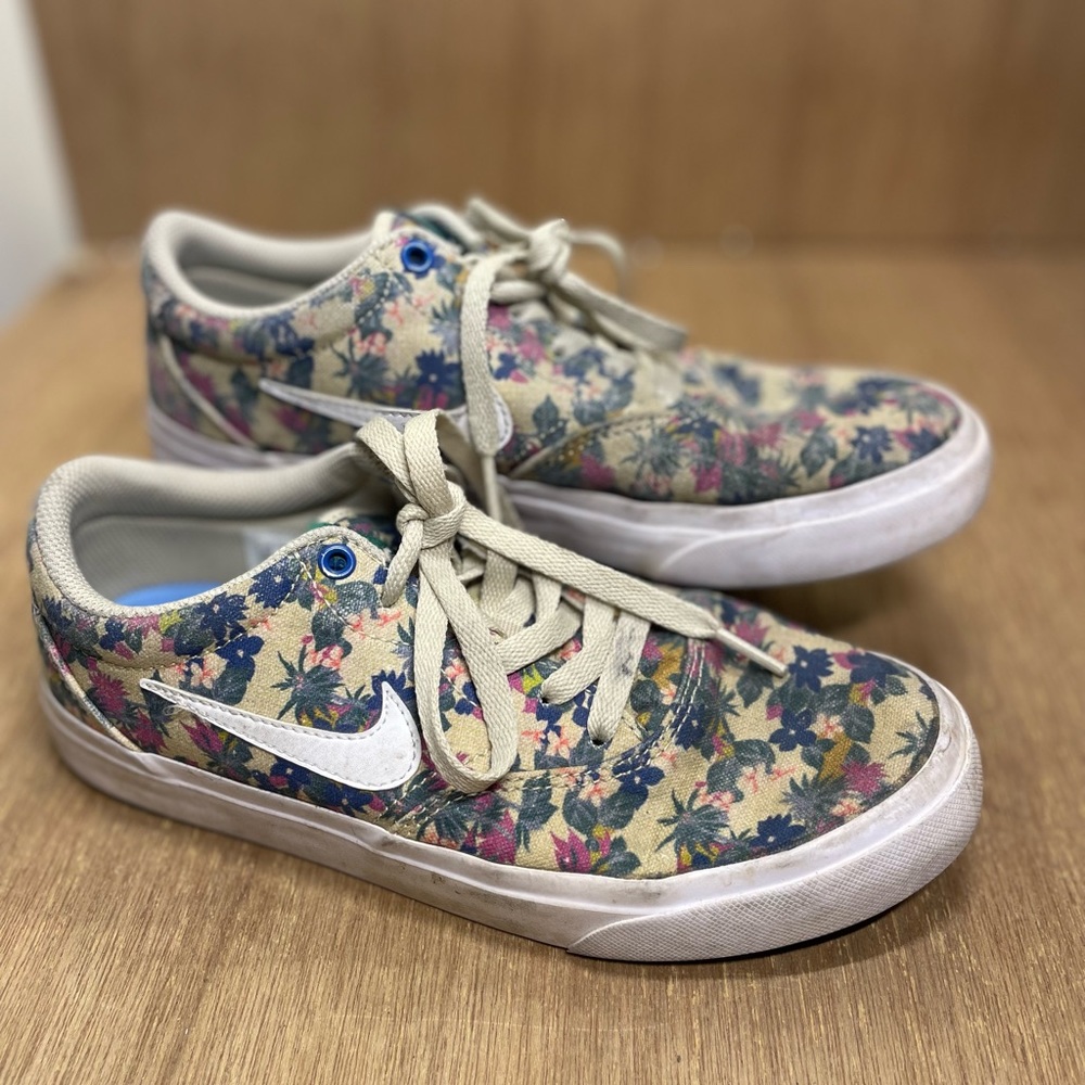 Nike SB Girls Charge Canvas Premium GS Skate Shoes Y6 women 8